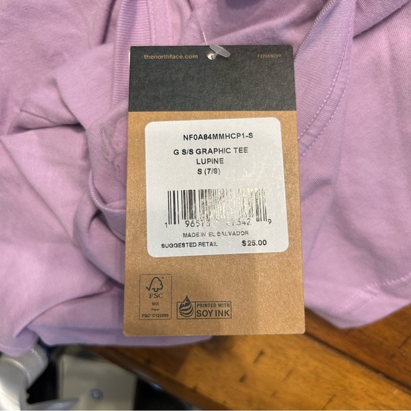 *NWT* The North Face Girls Purple Floral Graphic Tee, Size Small (7/8) - Picture 8 of 8